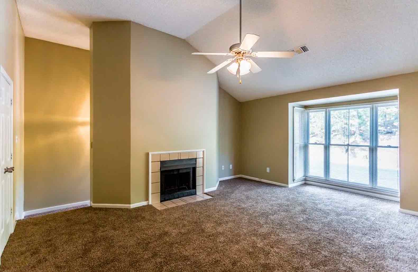 amenities-pleasant-valley-point-apartments-student-housing-little-rock-arkansas-72223-24
